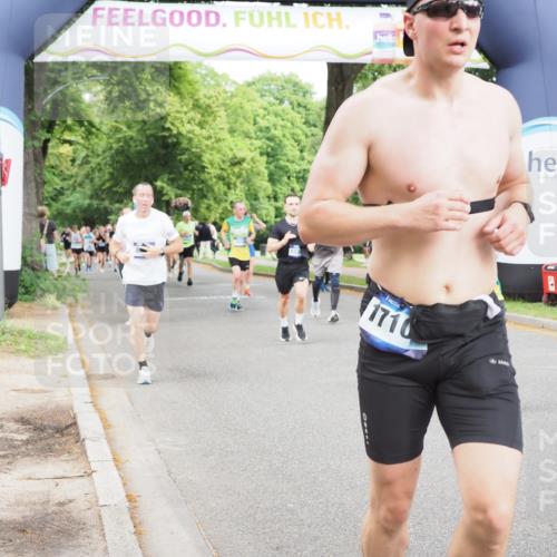 29.06.2025 - hella hamburg halbmarathon MichiJ http://msf.ph/oto/8380707 29.06.2025 10:46:18 Zwischen KM18-KM19 2780, 4986, 6220, 8030, 10488, 11394, 12206, 12261, 12446, 15232, 15284, 18485, 19160, 19178 meine-sportfotos.de