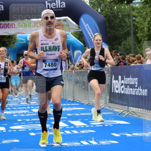 29.06.2025 - hella hamburg halbmarathon Strokosch-Dieckow http://msf.ph/oto/8380712 29.06.2025 10:47:12 Ziel 2623, 4093, 5024, 6134, 6168, 6203, 6373, 6716, 7480, 7908, 10208, 10211, 11518, 12579, 13007, 13672, 14722, 15684, 16286, 17718, 17915, 18856 meine-sportfotos.de
