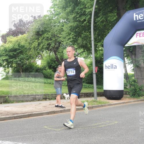 29.06.2025 - hella hamburg halbmarathon KatJ http://msf.ph/oto/8380754 29.06.2025 10:25:07 Zwischen KM18-KM19 2774, 4062, 6990 meine-sportfotos.de