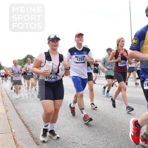 29.06.2025 - hella hamburg halbmarathon Lena Gebhardt http://msf.ph/oto/8380766 29.06.2025 10:40:16 Lombardsbrücke 6750, 1691, 10648, 1291, 351, 13577, 2866, 16545, 1018, 1037, 1058, 1076, 1291, 1586, 1691, 1899, 2019, 2109, 2254, 2313, 2515, 2572, 2762, 2763, 2866, 2888, 3237, 3293, 3295, 3515, 3607, 3808, 3810, 3882, 3883, 3884, 4173, 4271, 4471, 4756, 4906, 5059, 5113, 5229, 5263, 5351, 5352, 5654, 5702, 5877, 5901, 5975, 6076, 6097, 6229, 6278, 6280, 6363, 6463, 6548, 6673, 6698, 6750, 6866, 6876, 6890, 6920, 7045, 7108, 7174, 7455, 7456, 7675, 7850, 8107, 8307, 8391, 8612 meine-sportfotos.de