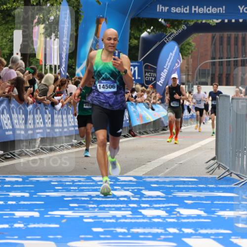 29.06.2025 - hella hamburg halbmarathon Strokosch-Dieckow http://msf.ph/oto/8380775 29.06.2025 10:24:32 Ziel 2892, 7855, 14506 meine-sportfotos.de