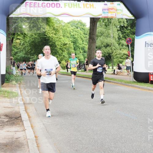29.06.2025 - hella hamburg halbmarathon MichiJ http://msf.ph/oto/8380791 29.06.2025 10:46:19 Zwischen KM18-KM19 2780, 4986, 6220, 8030, 10488, 11394, 12206, 12261, 12446, 14823, 15232, 15284, 18485, 19160, 19178 meine-sportfotos.de