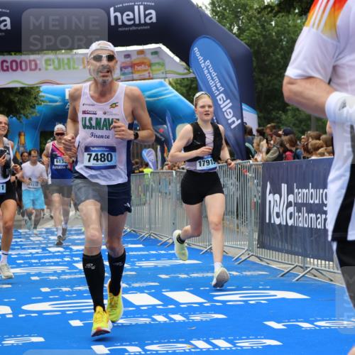 29.06.2025 - hella hamburg halbmarathon Strokosch-Dieckow http://msf.ph/oto/8380813 29.06.2025 10:47:11 Ziel 1460, 2623, 4093, 6134, 6168, 6203, 6373, 6700, 6716, 7480, 7908, 10208, 10211, 12579, 13007, 13672, 15684, 16286, 17718, 17915, 18856 meine-sportfotos.de