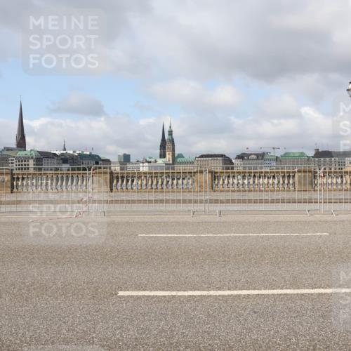 29.06.2025 - hella hamburg halbmarathon Lena Gebhardt http://msf.ph/oto/8380815 29.06.2025 08:52:23 Lombardsbrücke  meine-sportfotos.de
