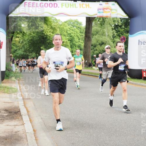 29.06.2025 - hella hamburg halbmarathon MichiJ http://msf.ph/oto/8380856 29.06.2025 10:46:19 Zwischen KM18-KM19 2780, 4986, 6220, 8030, 10488, 11394, 12206, 12261, 12446, 14823, 15232, 15284, 18485, 19160, 19178 meine-sportfotos.de