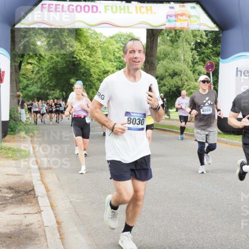 29.06.2025 - hella hamburg halbmarathon MichiJ http://msf.ph/oto/8380930 29.06.2025 10:46:20 Zwischen KM18-KM19 2780, 4986, 6220, 8030, 10488, 11394, 12206, 12261, 12446, 14823, 15232, 15284, 18485, 19160, 19178 meine-sportfotos.de