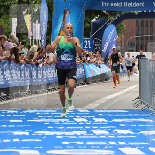 29.06.2025 - hella hamburg halbmarathon Strokosch-Dieckow http://msf.ph/oto/8380937 29.06.2025 10:24:32 Ziel 2892, 7855, 14506 meine-sportfotos.de