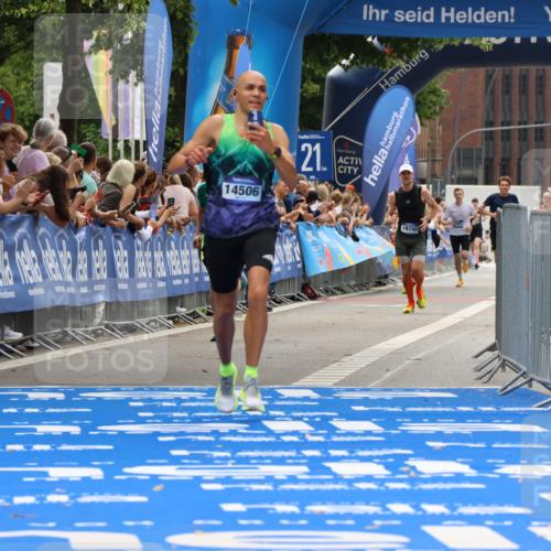 29.06.2025 - hella hamburg halbmarathon Strokosch-Dieckow http://msf.ph/oto/8380971 29.06.2025 10:24:32 Ziel 2892, 7855, 14506 meine-sportfotos.de