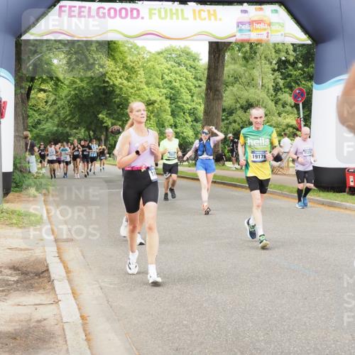 29.06.2025 - hella hamburg halbmarathon MichiJ http://msf.ph/oto/8381064 29.06.2025 10:46:21 Zwischen KM18-KM19 2780, 4986, 6220, 7223, 7824, 8030, 8509, 10488, 11394, 12206, 12261, 12446, 14823, 15232, 15284, 18485, 19160, 19178 meine-sportfotos.de