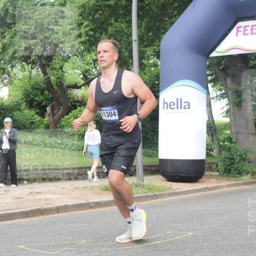 29.06.2025 - hella hamburg halbmarathon KatJ http://msf.ph/oto/8381091 29.06.2025 10:25:12 Zwischen KM18-KM19  meine-sportfotos.de