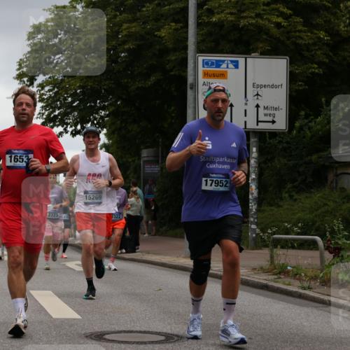 29.06.2025 - hella hamburg halbmarathon Yannick Fuchs http://msf.ph/oto/8381133 29.06.2025 10:54:51 20KM 1188, 1364, 1414, 1453, 1653, 2322, 2323, 2661, 3698, 5602, 5603, 6033, 6201, 6487, 6708, 6754, 6757, 6921, 7006, 7065, 7306, 7636, 7759, 7761, 8421, 8422, 8662, 8923, 9020, 9021, 9984, 10534, 11623, 11702, 11782, 12491, 13459, 13516, 13589, 15269, 16621, 17145, 17226, 17899, 17951, 17952, 18133, 18757, 19117, 19146, 19242 meine-sportfotos.de