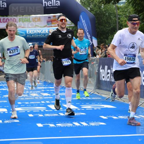 29.06.2025 - hella hamburg halbmarathon Strokosch-Dieckow http://msf.ph/oto/8381383 29.06.2025 10:47:02 Ziel 1139, 1460, 1689, 4093, 4377, 5472, 6700, 7908, 9794, 10122, 12579, 13007, 13728, 14415, 14449, 14594, 14783, 15684, 15825, 16081, 17979 meine-sportfotos.de