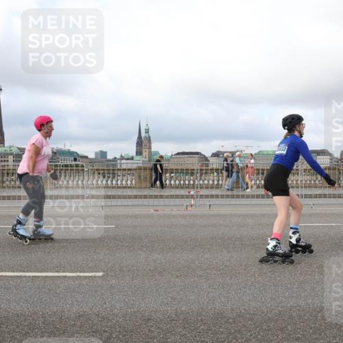 29.06.2025 - hella hamburg halbmarathon Lena Gebhardt http://msf.ph/oto/8381570 29.06.2025 09:15:10 Lombardsbrücke 20533 meine-sportfotos.de