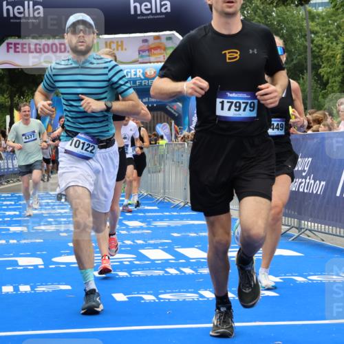 29.06.2025 - hella hamburg halbmarathon Strokosch-Dieckow http://msf.ph/oto/8381756 29.06.2025 10:46:59 Ziel 1139, 1460, 1689, 4091, 4377, 5472, 6700, 9794, 10122, 12579, 13728, 14385, 14415, 14449, 14594, 14783, 15825, 16081, 17979 meine-sportfotos.de