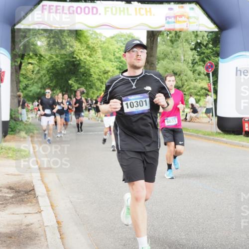 29.06.2025 - hella hamburg halbmarathon MichiJ http://msf.ph/oto/8381758 29.06.2025 10:46:33 Zwischen KM18-KM19 4238, 6033, 6438, 6470, 8326, 10281, 10301, 11041, 12564, 12736, 13706, 14732, 15344, 17814, 18377, 18799 meine-sportfotos.de