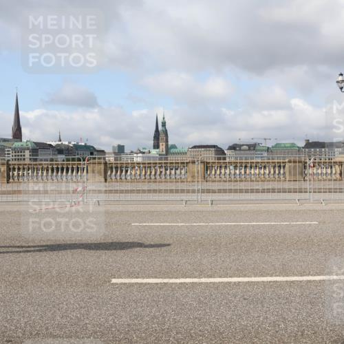 29.06.2025 - hella hamburg halbmarathon Lena Gebhardt http://msf.ph/oto/8381792 29.06.2025 08:52:24 Lombardsbrücke 389 meine-sportfotos.de