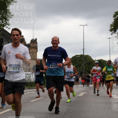 29.06.2025 - hella hamburg halbmarathon Yannick Fuchs http://msf.ph/oto/8381900 29.06.2025 10:54:54 20KM 1188, 1364, 1414, 1453, 1653, 2322, 2323, 2661, 3698, 5602, 5603, 5775, 6033, 6201, 6487, 6708, 6754, 6757, 6921, 7006, 7306, 7636, 7759, 7761, 8662, 9020, 9021, 9611, 9984, 10534, 11623, 11702, 11782, 12789, 12908, 13459, 13516, 15269, 16621, 17145, 17226, 17951, 17952, 18133, 18757, 19117, 19146, 19242 meine-sportfotos.de