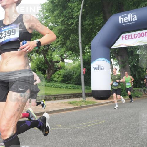 29.06.2025 - hella hamburg halbmarathon KatJ http://msf.ph/oto/8382050 29.06.2025 10:25:21 Zwischen KM18-KM19 1385, 2121, 2399, 5042, 6915, 6993, 7154 meine-sportfotos.de