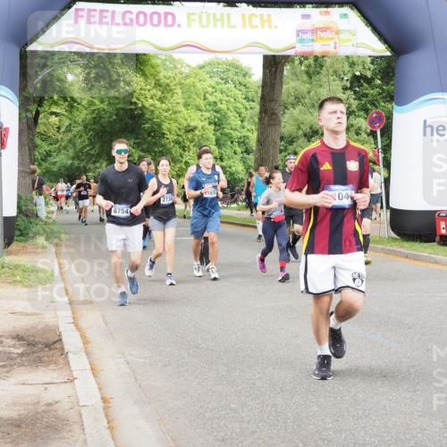 29.06.2025 - hella hamburg halbmarathon MichiJ http://msf.ph/oto/8382089 29.06.2025 10:46:36 Zwischen KM18-KM19 1019, 1544, 2730, 4238, 6033, 6087, 6438, 6754, 8326, 10281, 10301, 11041, 11250, 11935, 12564, 14732, 15344, 18377, 18727, 18855 meine-sportfotos.de