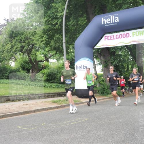 29.06.2025 - hella hamburg halbmarathon KatJ http://msf.ph/oto/8382099 29.06.2025 10:25:21 Zwischen KM18-KM19 1385, 2121, 2399, 5042, 6915, 6993, 7154 meine-sportfotos.de