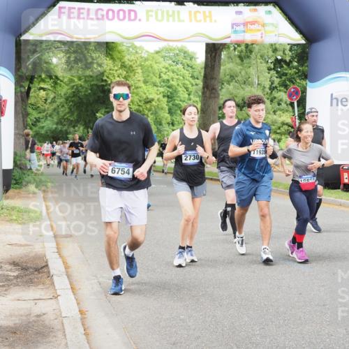 29.06.2025 - hella hamburg halbmarathon MichiJ http://msf.ph/oto/8382127 29.06.2025 10:46:38 Zwischen KM18-KM19 1019, 1544, 2426, 2730, 4238, 6033, 6087, 6754, 9985, 10281, 10301, 11041, 11250, 11935, 18727, 18855 meine-sportfotos.de