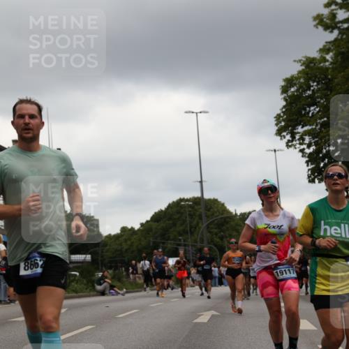 29.06.2025 - hella hamburg halbmarathon Yannick Fuchs http://msf.ph/oto/8382149 29.06.2025 10:54:57 20KM 1188, 1364, 1414, 1453, 1653, 1823, 2322, 2323, 2426, 2661, 3698, 5602, 5603, 5775, 6201, 6487, 6708, 6754, 6757, 6921, 7006, 7250, 7306, 7759, 7761, 8483, 8662, 9020, 9021, 9611, 9984, 10295, 10534, 11623, 11702, 11782, 12789, 12908, 13459, 13516, 15269, 16621, 17145, 17226, 17951, 17952, 18133, 18757, 19117, 19146, 19242 meine-sportfotos.de