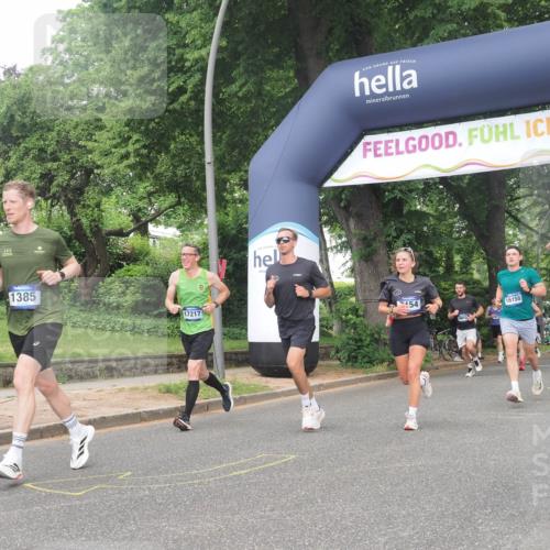 29.06.2025 - hella hamburg halbmarathon KatJ http://msf.ph/oto/8382230 29.06.2025 10:25:22 Zwischen KM18-KM19 1385, 2121, 2399, 5042, 6915, 6993, 7154 meine-sportfotos.de