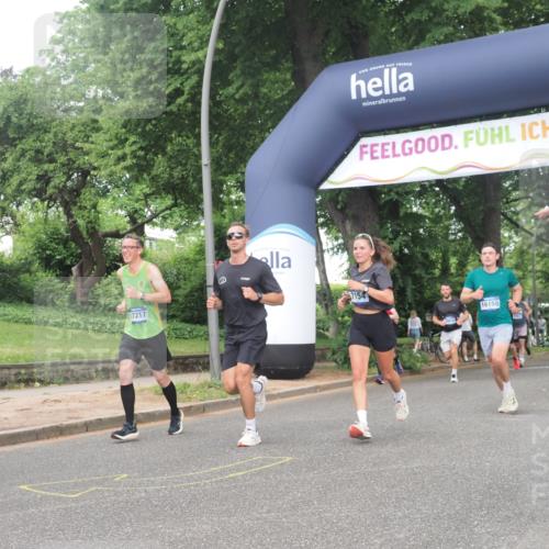 29.06.2025 - hella hamburg halbmarathon KatJ http://msf.ph/oto/8382276 29.06.2025 10:25:22 Zwischen KM18-KM19 1385, 2121, 2399, 5042, 6915, 6993, 7154 meine-sportfotos.de