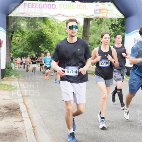 29.06.2025 - hella hamburg halbmarathon MichiJ http://msf.ph/oto/8382277 29.06.2025 10:46:38 Zwischen KM18-KM19 1019, 1544, 2426, 2730, 4238, 6033, 6087, 6754, 9985, 10281, 10301, 11041, 11250, 11935, 18727, 18855 meine-sportfotos.de