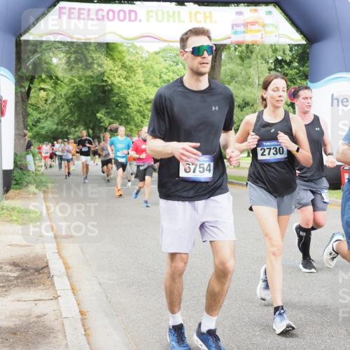 29.06.2025 - hella hamburg halbmarathon MichiJ http://msf.ph/oto/8382305 29.06.2025 10:46:39 Zwischen KM18-KM19 1019, 1544, 2426, 2730, 4238, 6033, 6087, 6754, 9985, 10281, 10301, 11041, 11250, 11935, 17304, 18727, 18855 meine-sportfotos.de