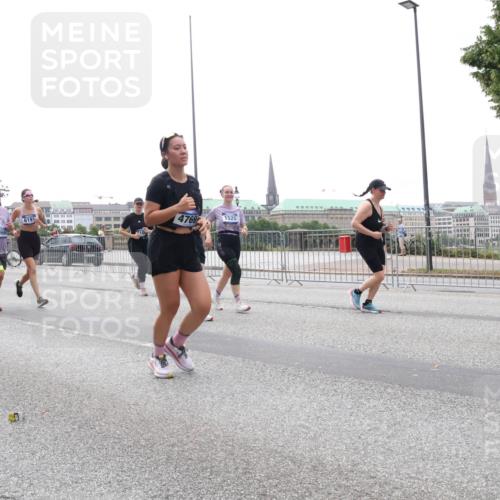 29.06.2025 - hella hamburg halbmarathon Lena Gebhardt http://msf.ph/oto/8382311 29.06.2025 10:49:33 Lombardsbrücke 1169, 1266, 619, 4769, 1525, 1040, 1041, 1525, 1625, 1805, 1888, 2067, 2395, 2466, 2527, 2541, 2668, 2713, 2862, 2927, 2997, 3070, 3086, 3183, 3232, 3383, 3943, 4403, 4525, 4527, 4589, 4769, 4809, 5076, 5106, 5118, 5463, 5552, 5694, 6191, 6694, 6979, 6989, 7301, 7305, 7339, 7366, 7650, 7679, 7931, 7936, 8065, 8549, 9162, 9245, 9261, 10033, 10038, 10130, 10333, 10403, 10479, 10704, 10782, 10785, 11031, 11192, 11558, 11631, 12124, 12388, 13764, 14692 meine-sportfotos.de