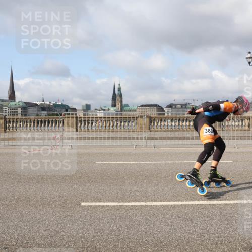 29.06.2025 - hella hamburg halbmarathon Lena Gebhardt http://msf.ph/oto/8382328 29.06.2025 08:52:25 Lombardsbrücke 389 meine-sportfotos.de
