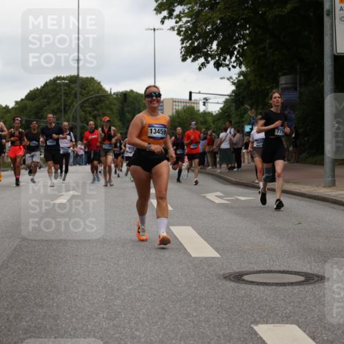 29.06.2025 - hella hamburg halbmarathon Yannick Fuchs http://msf.ph/oto/8382555 29.06.2025 10:55:00 20KM 1188, 1364, 1414, 1453, 1653, 1823, 2322, 2323, 2426, 2661, 3698, 5379, 5602, 5603, 5775, 6201, 6487, 6674, 6708, 6757, 6921, 7006, 7250, 7306, 7759, 7761, 8177, 8483, 8662, 9020, 9021, 9611, 9984, 10295, 11623, 11702, 11782, 12789, 12908, 13459, 13516, 15269, 16621, 17145, 17226, 17951, 17952, 18133, 18757, 19117, 19146, 19242 meine-sportfotos.de