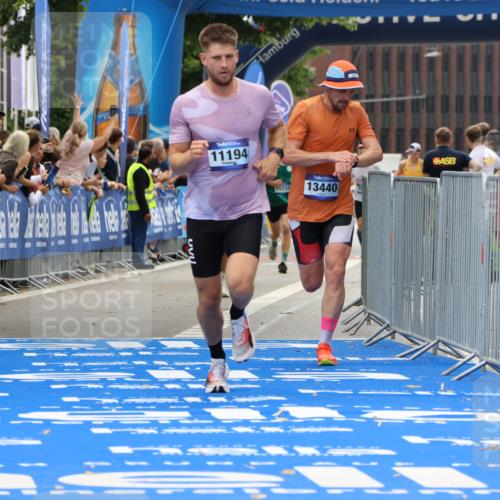 29.06.2025 - hella hamburg halbmarathon Strokosch-Dieckow http://msf.ph/oto/8382575 29.06.2025 10:23:54 Ziel 7963, 9447, 10780, 11194, 12360, 13440, 14753 meine-sportfotos.de