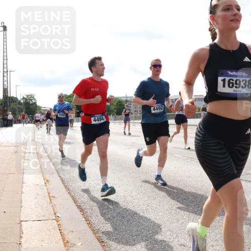 29.06.2025 - hella hamburg halbmarathon Lena Gebhardt http://msf.ph/oto/8382590 29.06.2025 10:15:37 Lombardsbrücke 4466, 4494, 4492, 16938, 657, 1440, 1440, 1524, 2110, 2281, 2720, 2989, 3167, 3417, 3513, 3650, 4007, 4466, 4492, 4494, 5069, 5271, 5739, 5986, 6317, 6376, 6576, 7452, 7809, 7810, 7941, 7942, 8256, 8746, 9192, 9307, 9423, 9657, 9675, 9847, 9997, 10108, 10608, 10775, 10858, 11774, 11783, 12457, 12469, 12521, 13179, 13197, 13453, 13500, 13818, 13951, 14413, 14423, 14550, 14552, 15150, 15307, 15740 meine-sportfotos.de