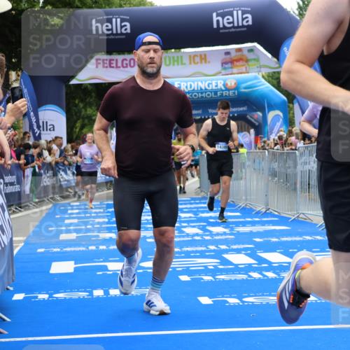 29.06.2025 - hella hamburg halbmarathon Strokosch-Dieckow http://msf.ph/oto/8382591 29.06.2025 10:46:49 Ziel 1139, 3976, 4091, 6630, 11858, 13940, 14385, 14541, 15900, 17172, 17353, 17492, 17669, 17743, 17892, 19105, 19128 meine-sportfotos.de