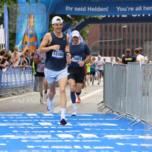 29.06.2025 - hella hamburg halbmarathon Strokosch-Dieckow http://msf.ph/oto/8382661 29.06.2025 10:23:51 Ziel 6699, 7963, 9447, 10780, 11194, 12360, 13440 meine-sportfotos.de