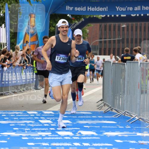 29.06.2025 - hella hamburg halbmarathon Strokosch-Dieckow http://msf.ph/oto/8382713 29.06.2025 10:23:51 Ziel 6699, 7963, 9447, 10780, 11194, 12360, 13440 meine-sportfotos.de