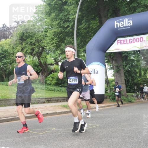 29.06.2025 - hella hamburg halbmarathon KatJ http://msf.ph/oto/8382739 29.06.2025 10:25:27 Zwischen KM18-KM19 1385, 3959, 5315, 5961, 6915, 7152, 7154 meine-sportfotos.de