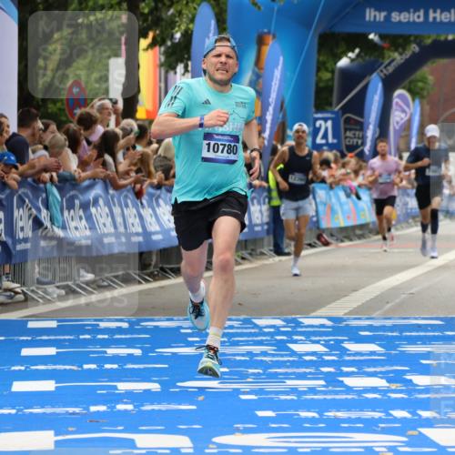 29.06.2025 - hella hamburg halbmarathon Strokosch-Dieckow http://msf.ph/oto/8382869 29.06.2025 10:23:46 Ziel 5301, 6699, 7963, 9151, 9447, 10780, 12360 meine-sportfotos.de