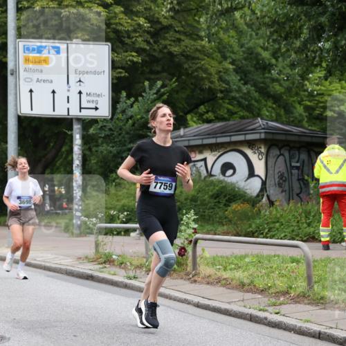 29.06.2025 - hella hamburg halbmarathon Yannick Fuchs http://msf.ph/oto/8382893 29.06.2025 10:55:02 20KM 1188, 1414, 1453, 1823, 2322, 2323, 2426, 2661, 3698, 5379, 5602, 5603, 5775, 6201, 6674, 6708, 6757, 6921, 7006, 7250, 7306, 7759, 7761, 8177, 8483, 8662, 9020, 9021, 9071, 9611, 9984, 10295, 11623, 11702, 11782, 12377, 12789, 12908, 13459, 13516, 15269, 16621, 17145, 17181, 17226, 17951, 18133, 18757, 19117, 19146, 19242 meine-sportfotos.de