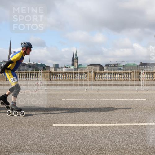 29.06.2025 - hella hamburg halbmarathon Lena Gebhardt http://msf.ph/oto/8382986 29.06.2025 08:52:26 Lombardsbrücke 131, 285, 600 meine-sportfotos.de