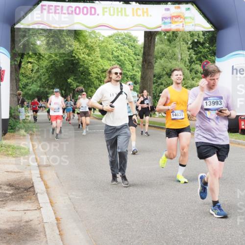 29.06.2025 - hella hamburg halbmarathon MichiJ http://msf.ph/oto/8383092 29.06.2025 10:46:49 Zwischen KM18-KM19 3780, 6327, 8481, 9741, 10271, 11366, 11937, 13993, 14471, 14577, 14631, 15269, 18063 meine-sportfotos.de