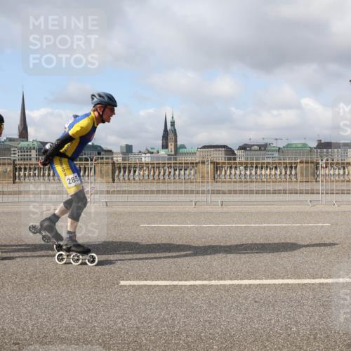 29.06.2025 - hella hamburg halbmarathon Lena Gebhardt http://msf.ph/oto/8383096 29.06.2025 08:52:26 Lombardsbrücke 131, 285, 600 meine-sportfotos.de
