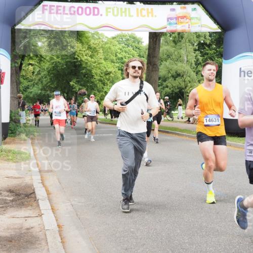 29.06.2025 - hella hamburg halbmarathon MichiJ http://msf.ph/oto/8383149 29.06.2025 10:46:49 Zwischen KM18-KM19 3780, 6327, 8481, 9741, 10271, 11366, 11937, 13993, 14471, 14577, 14631, 15269, 18063 meine-sportfotos.de