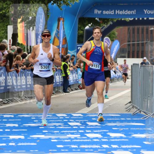 29.06.2025 - hella hamburg halbmarathon Strokosch-Dieckow http://msf.ph/oto/8383180 29.06.2025 10:23:39 Ziel 5301, 6699, 7834, 9151, 16169 meine-sportfotos.de
