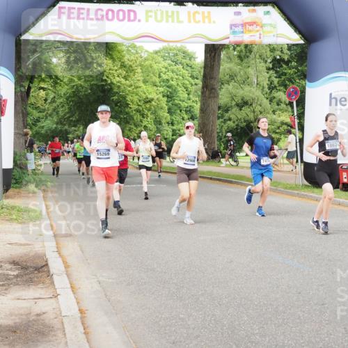 29.06.2025 - hella hamburg halbmarathon MichiJ http://msf.ph/oto/8383281 29.06.2025 10:46:51 Zwischen KM18-KM19 3780, 6327, 7476, 8481, 8531, 9741, 10271, 11366, 13993, 14471, 14577, 14631, 15269, 18063, 18624 meine-sportfotos.de