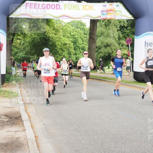 29.06.2025 - hella hamburg halbmarathon MichiJ http://msf.ph/oto/8383288 29.06.2025 10:46:51 Zwischen KM18-KM19 3780, 6327, 7476, 8481, 8531, 9741, 10271, 11366, 13993, 14471, 14577, 14631, 15269, 18063, 18624 meine-sportfotos.de