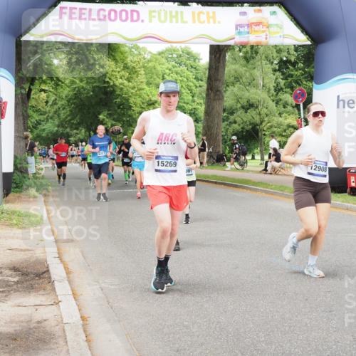 29.06.2025 - hella hamburg halbmarathon MichiJ http://msf.ph/oto/8383387 29.06.2025 10:46:53 Zwischen KM18-KM19 2091, 7476, 8481, 8531, 10271, 12908, 13993, 14631, 15269, 18624, 18701 meine-sportfotos.de
