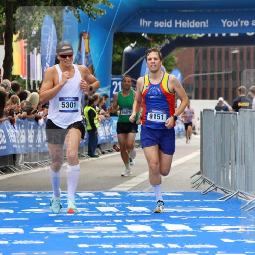 29.06.2025 - hella hamburg halbmarathon Strokosch-Dieckow http://msf.ph/oto/8383401 29.06.2025 10:23:40 Ziel 5301, 6699, 7834, 9151, 10780 meine-sportfotos.de